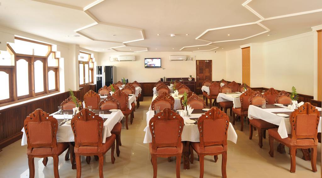 ורקלה Indraprastha Beach Resort מראה חיצוני תמונה