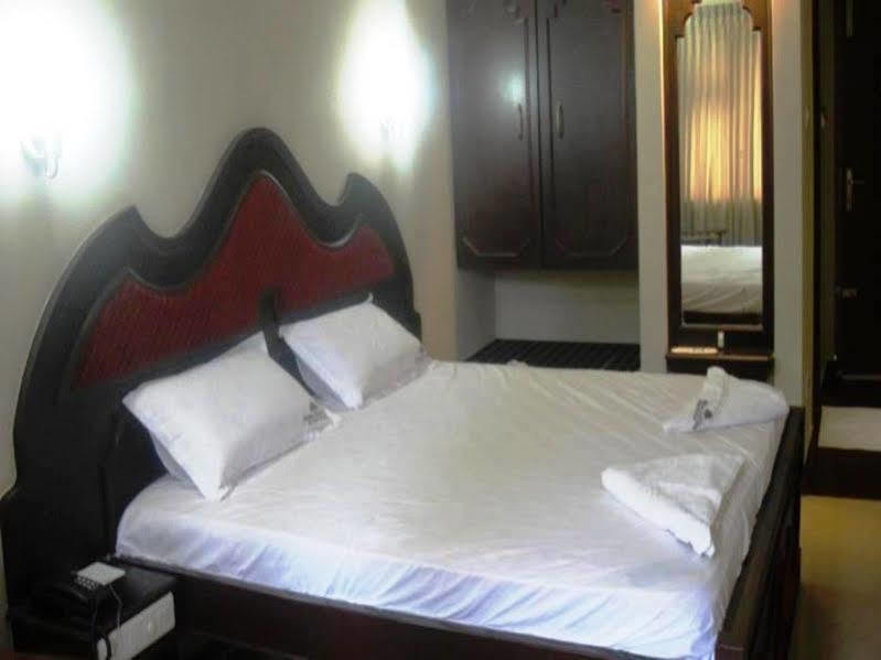 ורקלה Indraprastha Beach Resort מראה חיצוני תמונה